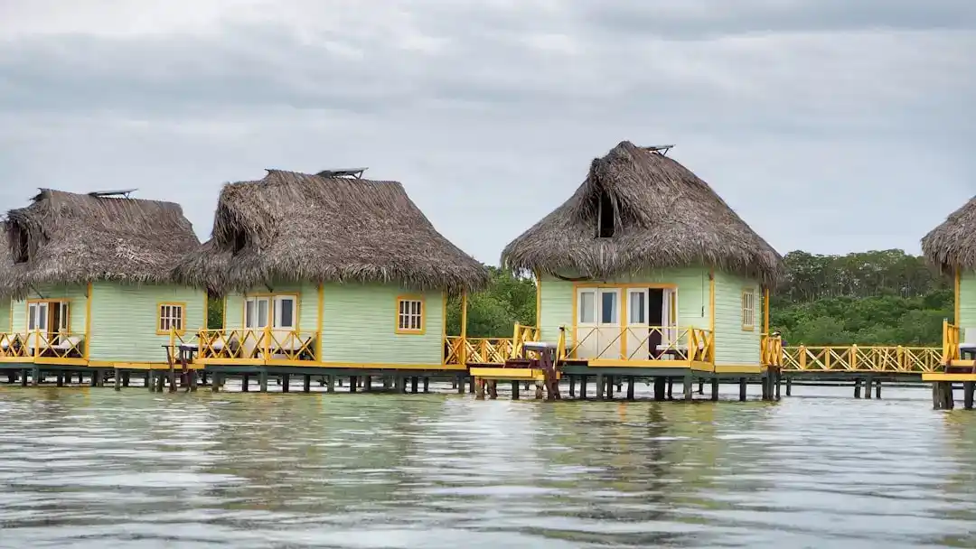 Casas sobre el agua